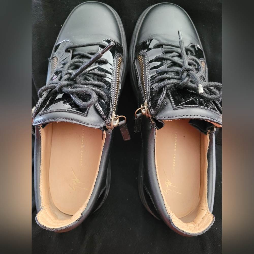 Giuseppe ZanottiBriel Side Zip Leather Low-Top Sneakers